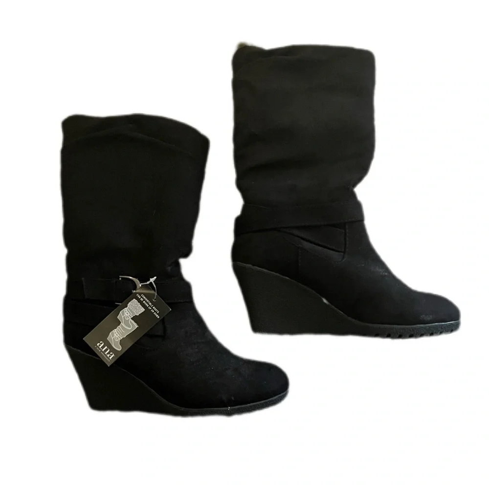 NWT A.N.A. Fur Trimmed Wedge Boot 8 - Picture 4 of 10